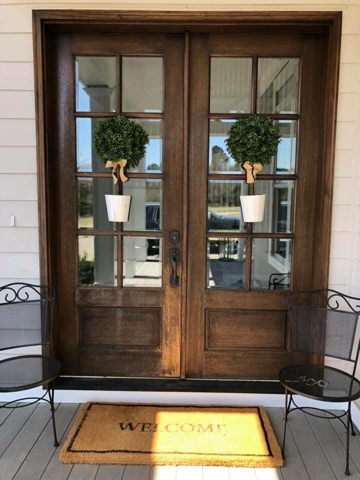 Double front doors before refinishing